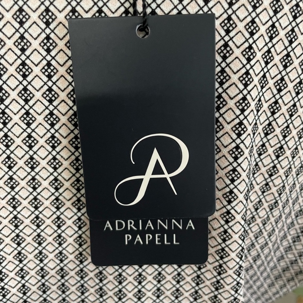 Adrianna Papell Tie Neck Blouse S Black Cream Geometric Flutter Sleeve NWT - Picture 8 of 14
